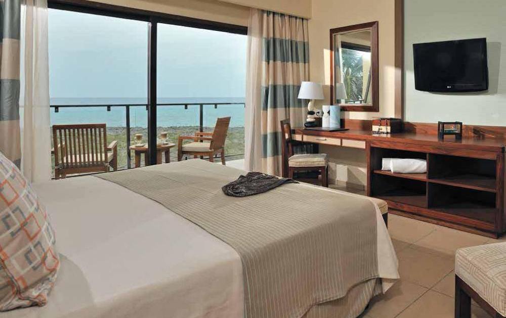 Schlafzimmer mit Ausblick, Hotel Melía Buenavisa, Cayo Santa María, Kuba Flitterwochen