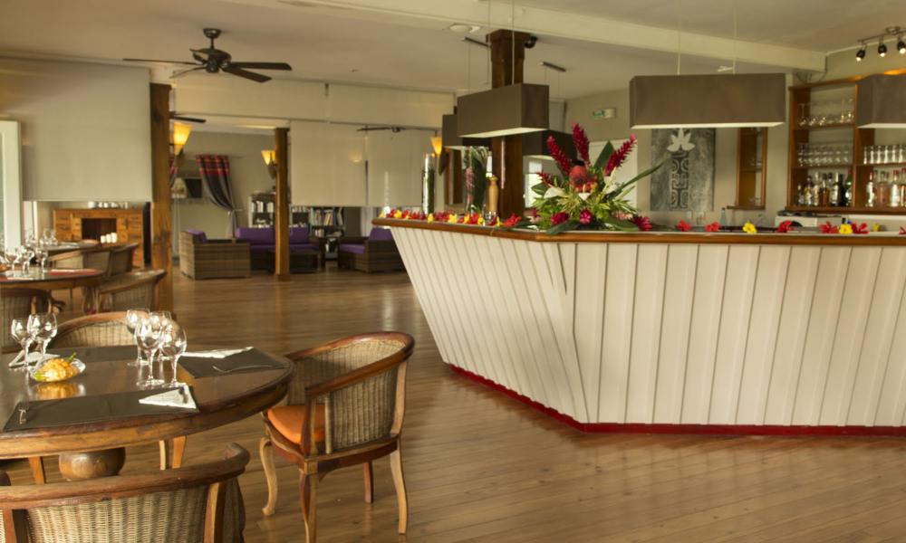Bar, Raiatea Lodge Hotel, Südsee Flitterwochen