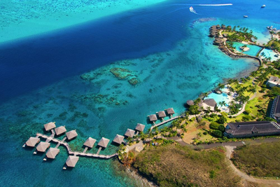 Panoramabild, InterContinental Resort & Spa Tahiti, Südsee Hochzeitsreise, Luxus