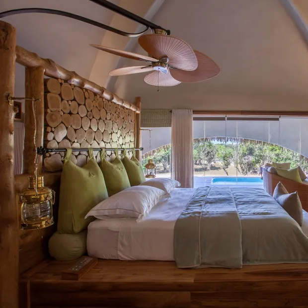Master Bedroom, Chena Huts by Uga Escapes, Yala, Sri Lanka Rundreise