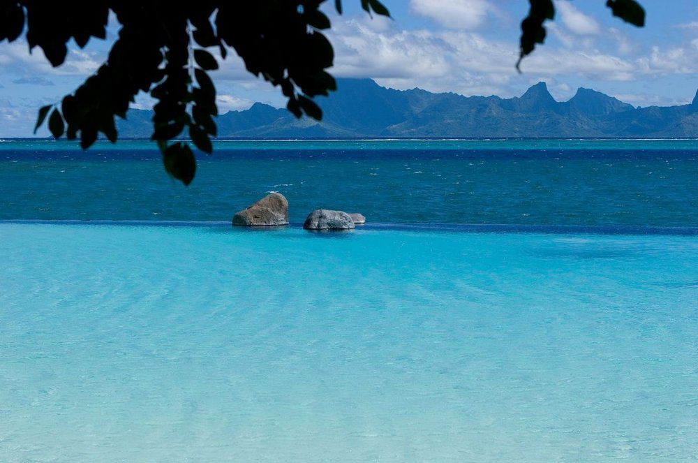 Infintiy Pool, InterContinental Resort & Spa Tahiti, Südsee Flitterwochen