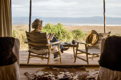 Ausblick vom Entamanu Ngorongoro Camp, Tansania Hochzeitsreise, Entspannung