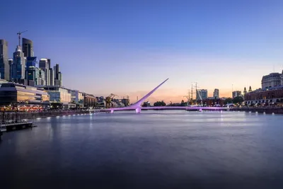 Women's Bridge in Buenos Aires, Argentinien Hochzeitsreise, Puerto Madero