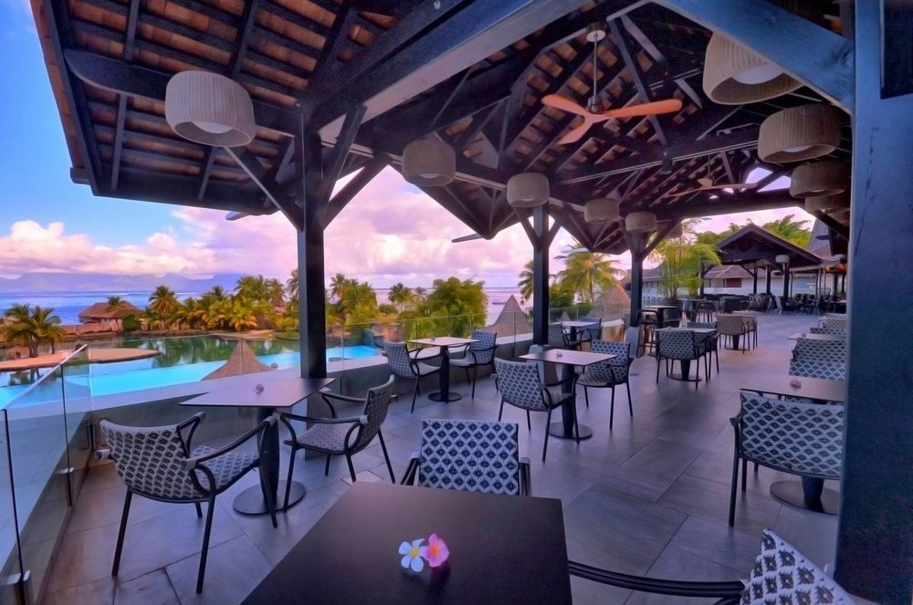 Restaurant, InterContinental Resort & Spa Tahiti, Südsee Flitterwochen